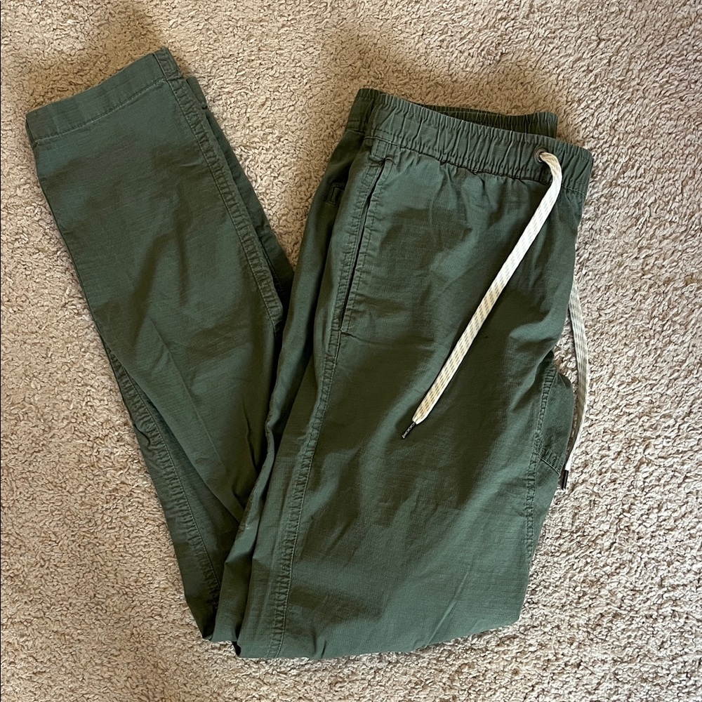 Vuori Green Ripstop Pants